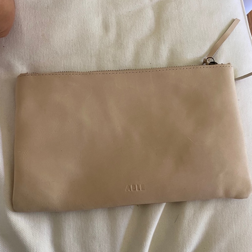 Able leather clutch - Picture 4 of 7